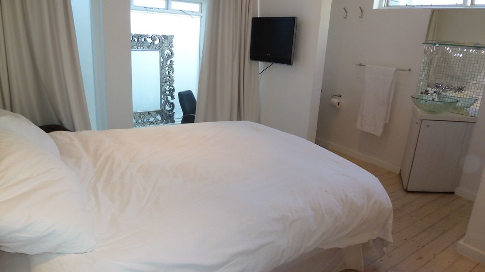4 On Highworth And Appartement *