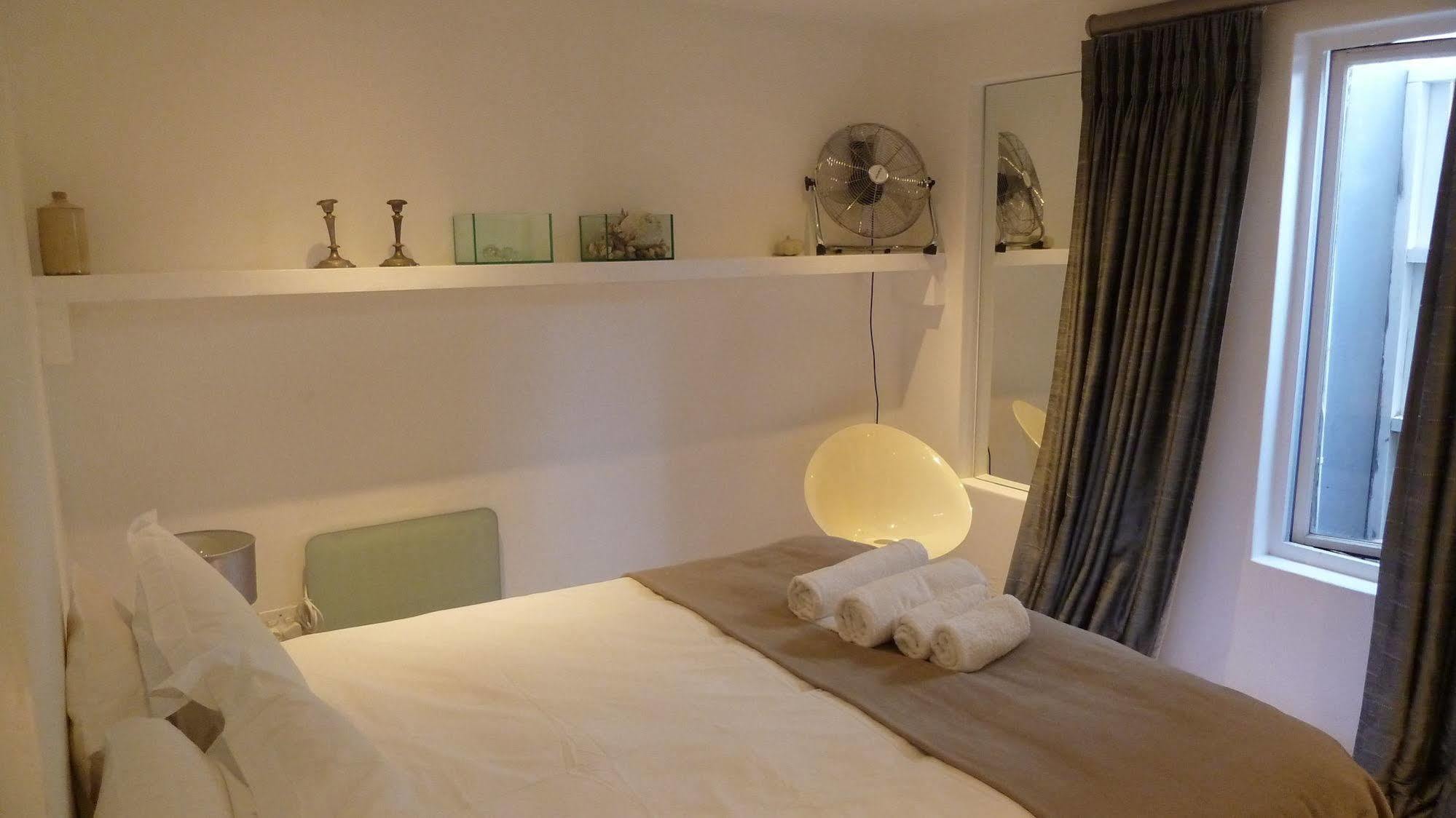 4 On Highworth And Appartement Kaapstad